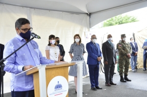 El Gobierno de los Estados Unidos dona 50 ventiladores y 2 hospitales móviles a la República Dominicana para dar respuesta al COVID-19